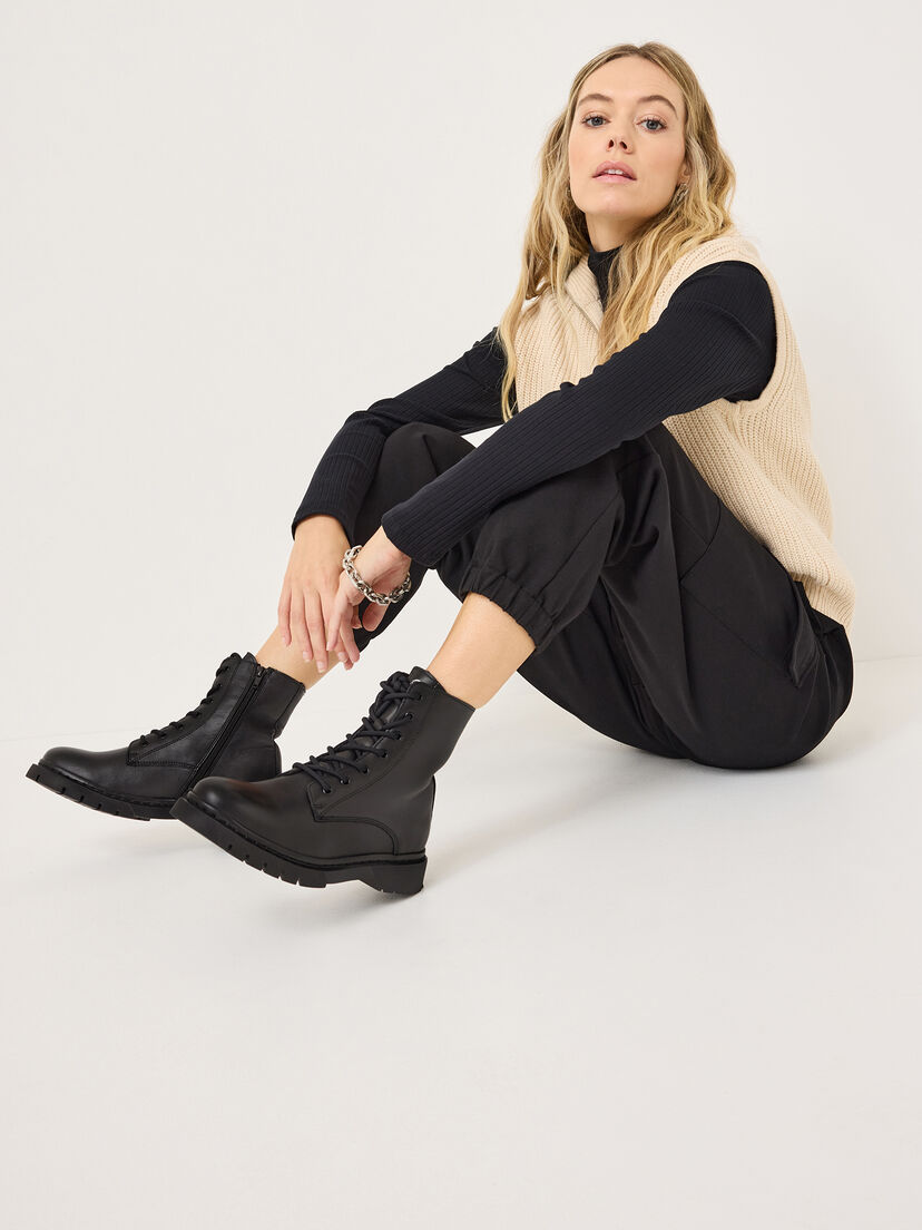 Leren Enkellaarsje - zwart, BLACK, hi-res